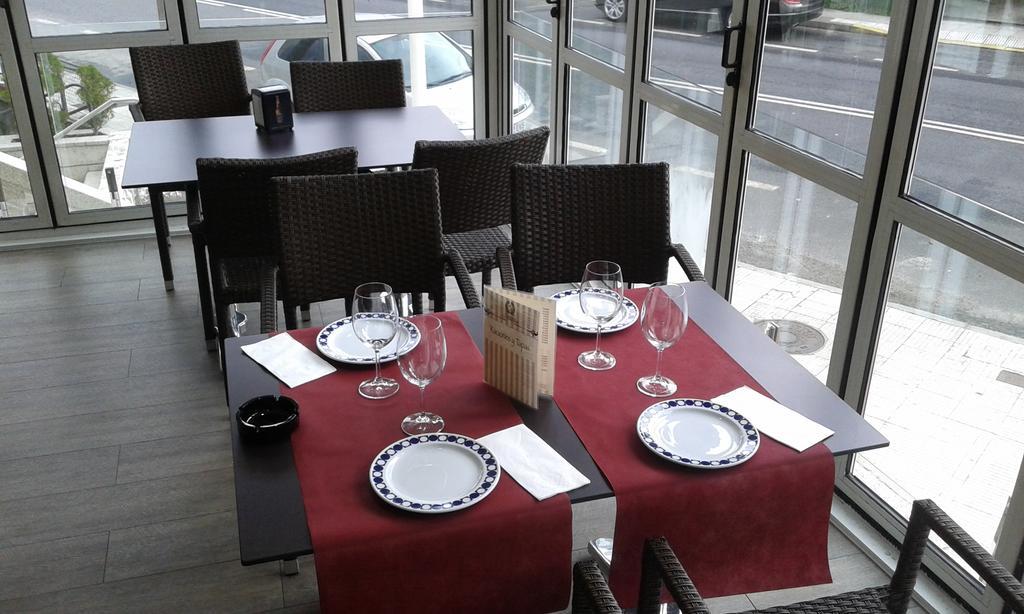 Hotel Restaurante Loureiro Bueu Kültér fotó