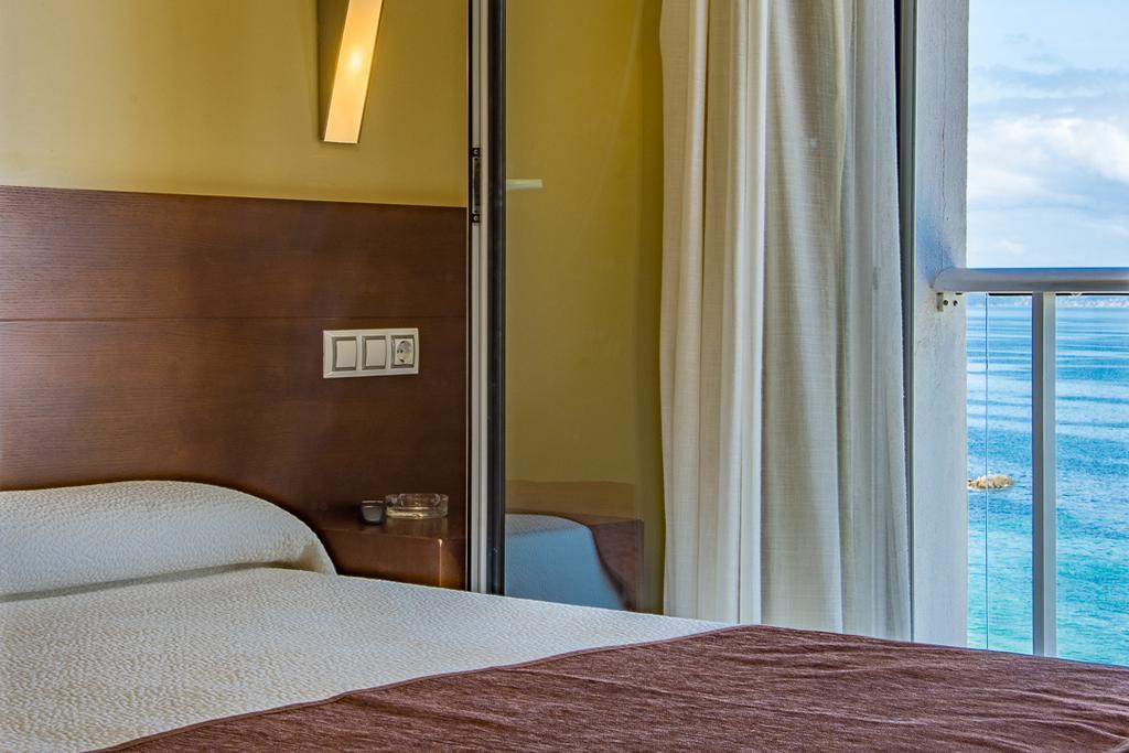 Hotel Restaurante Loureiro Bueu Kültér fotó