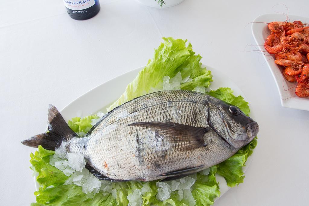 Hotel Restaurante Loureiro Bueu Kültér fotó